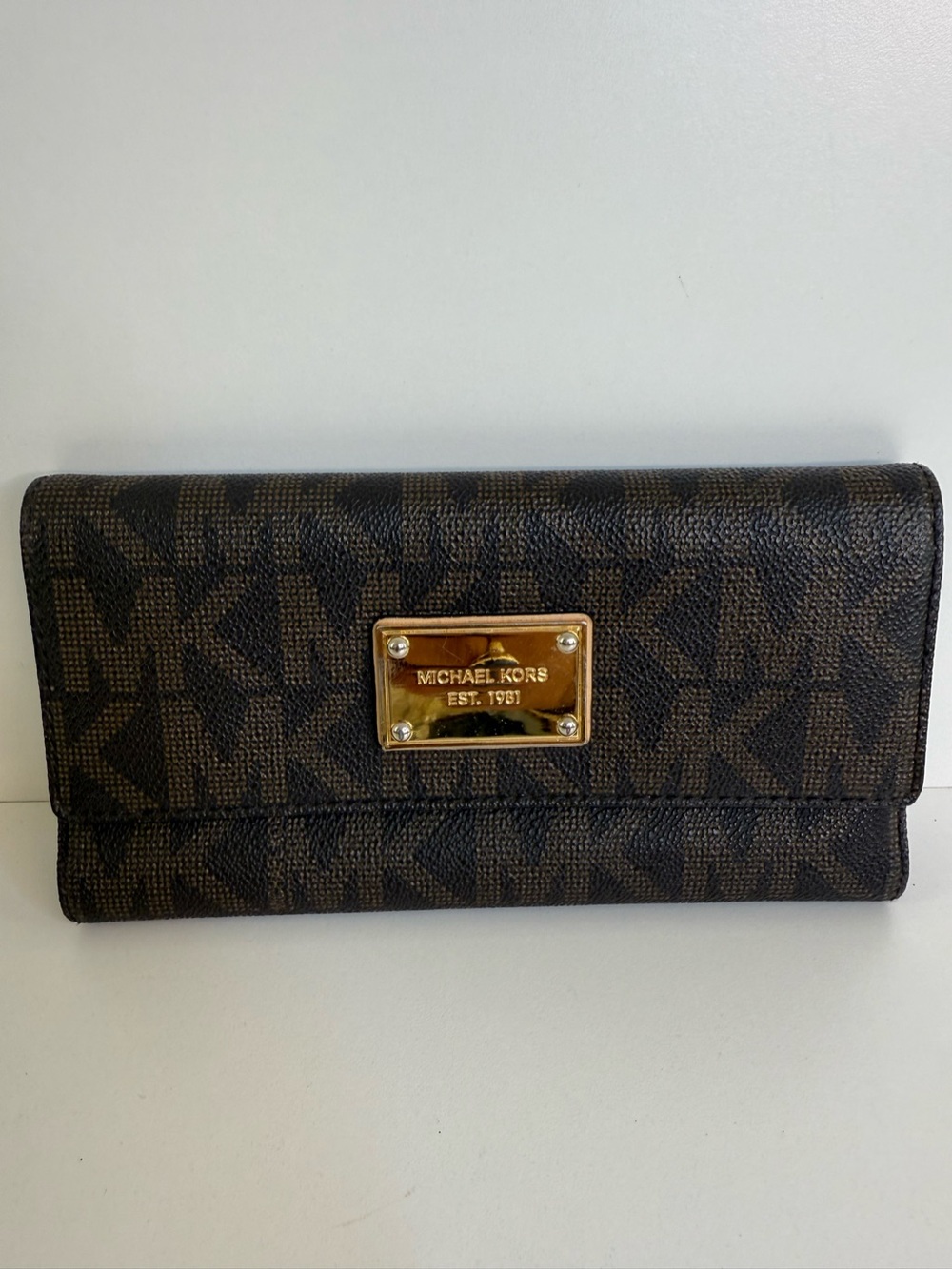 Michael Kors Logo Wallet
